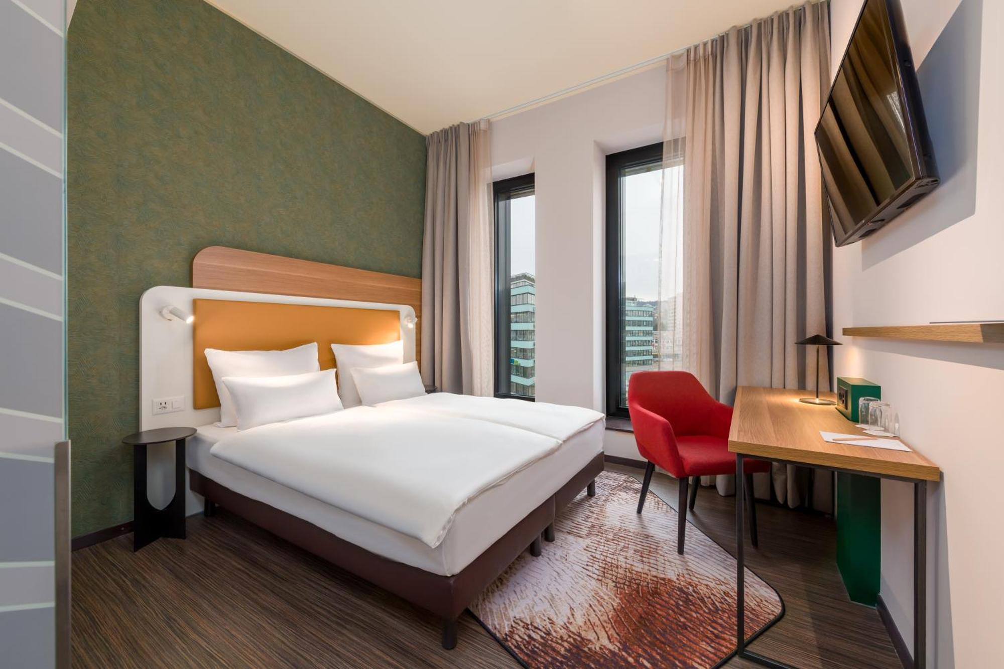 Mercure Hotel 4*