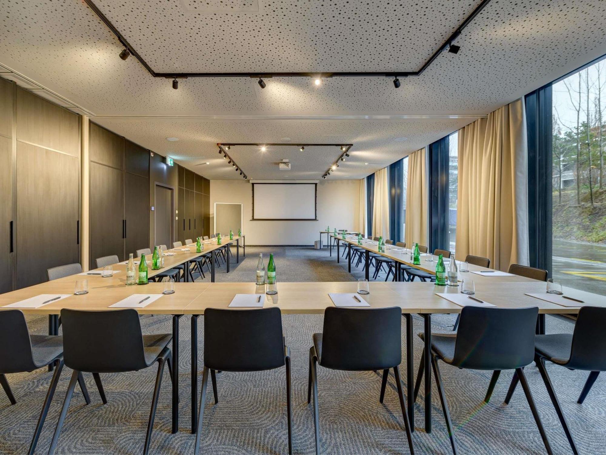 होटल Mercure Zurich